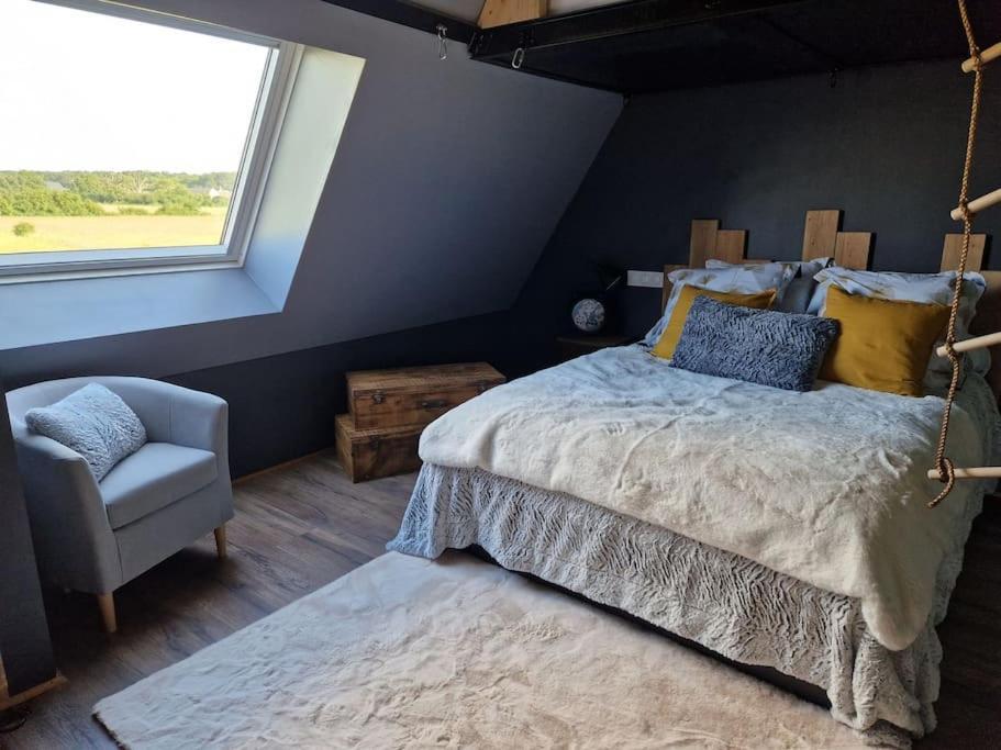 Chalet Industriel Avec Filet Et Spa Sorigny Kültér fotó