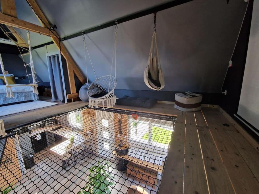 Chalet Industriel Avec Filet Et Spa Sorigny Kültér fotó